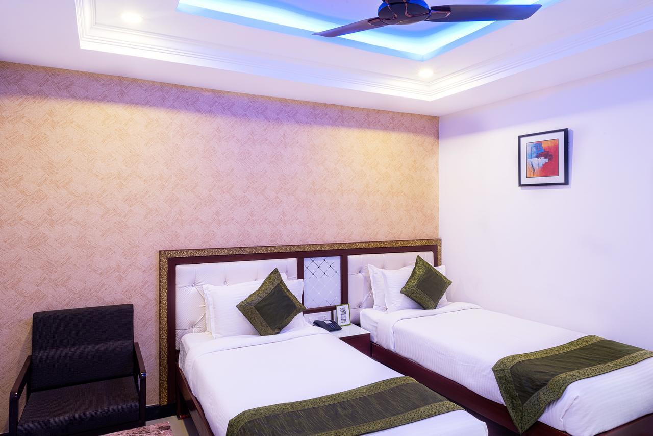 Treebo Empire Hotel Vijayawāda Exterior foto