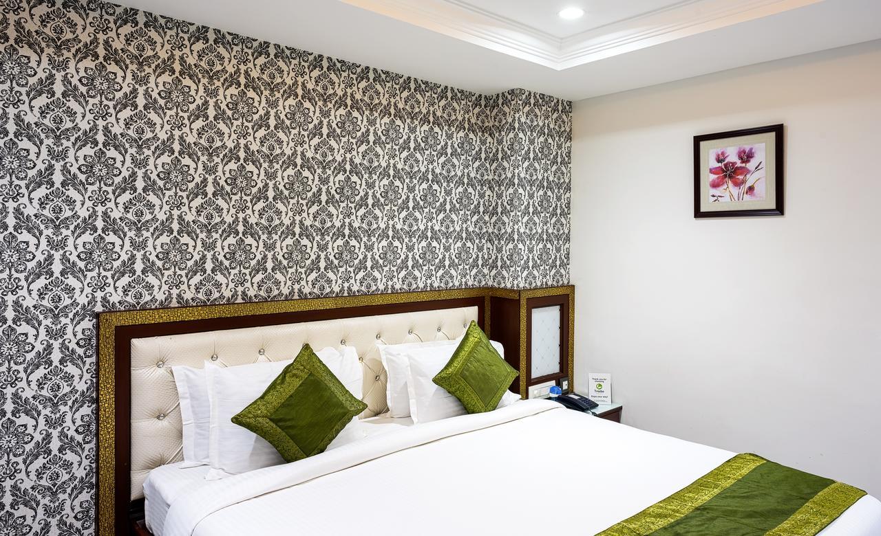 Treebo Empire Hotel Vijayawāda Exterior foto