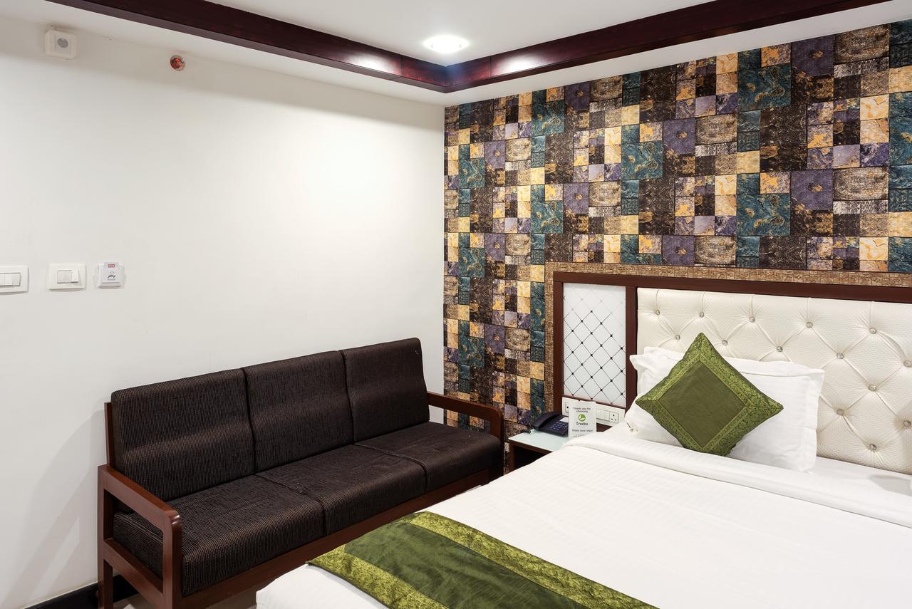 Treebo Empire Hotel Vijayawāda Exterior foto