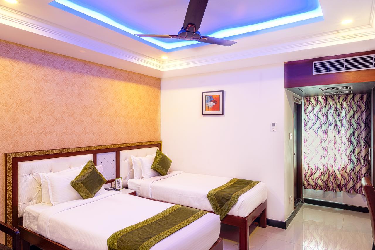 Treebo Empire Hotel Vijayawāda Exterior foto